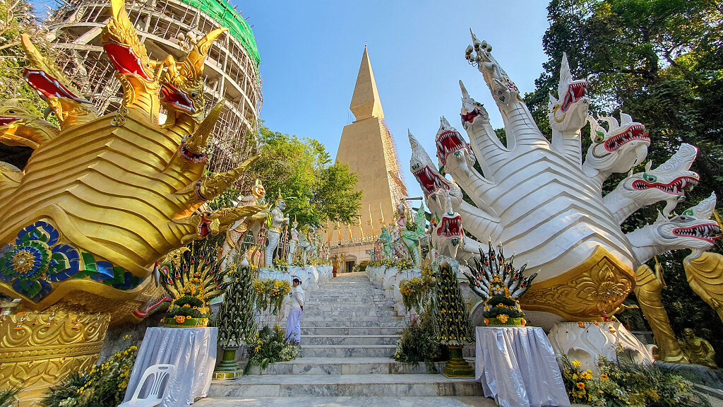 Wat Pa Phu Thap Boek