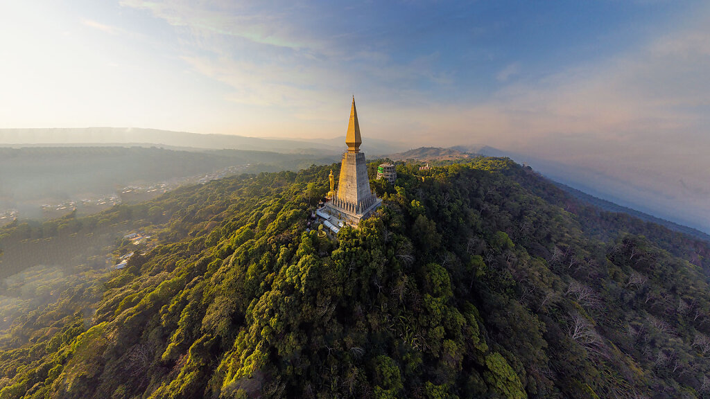 Wat Pa Phu Thap Boek