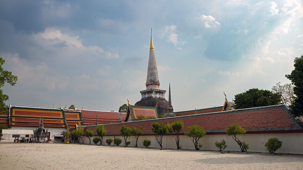 Wat Phra Mahathat Woramahawihan