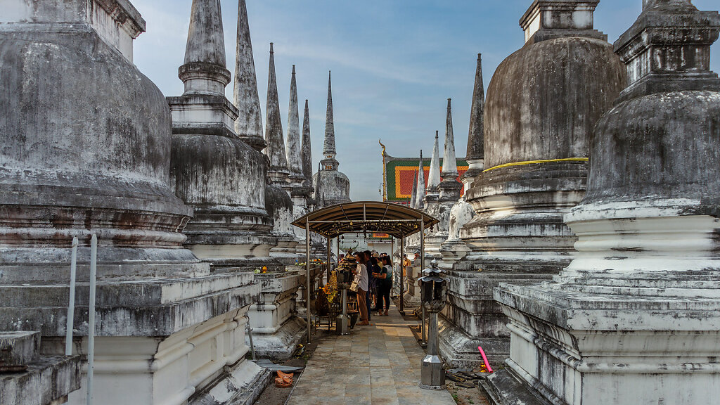 Wat Phra Mahathat Woramahawihan